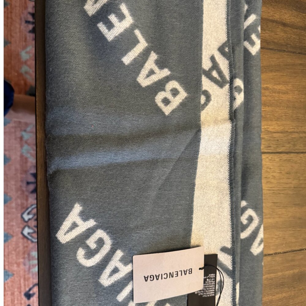 Balenciaga Logo Cashmere Scarf - Picture 3 of 3